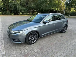 Grau Gebraucht 2013 Audi A3 Sportback Ambition Limousine | 9.600 € (Fairer Preis)
