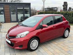 Rot Gebraucht 2014 Toyota Yaris Kleinwagen | 11.780 € (Fairer Preis)