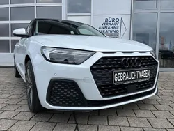 Gletscherweiss / dach schwarz Gebraucht 2020 Audi A1 Sportback Kleinwagen | 21.890 € (Fairer Preis)