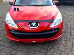 Rot Gebraucht 2009 Peugeot 206 Limousine | 15.000 €