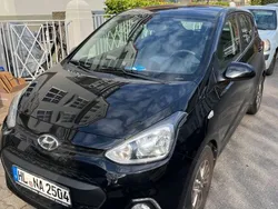 Schwarz Gebraucht 2015 Hyundai i10 YES! Gold Kleinwagen | 6.100 € (Guter Preis)