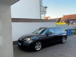 Schwarz Gebraucht 2012 BMW 330 Kombi | 12.300 € (Guter Preis)