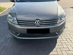 Braun Gebraucht 2011 VW Passat Highline Kombi | 8.990 € (Fairer Preis)
