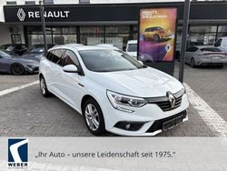 Weiß Gebraucht 2020 Renault Mégane IV LIMITED Limousine | 14.470 € (Fairer Preis)