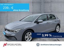 Mondsteingrau Gebraucht 2024 VW Golf VIII Life Limousine | 21.960 € (Fairer Preis)