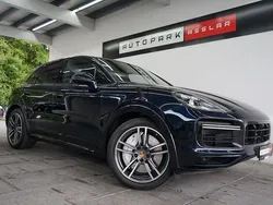 Blau Gebraucht 2021 Porsche Cayenne Turbo SUV | 68.800 €