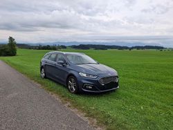 Blau Gebraucht 2019 Ford Mondeo Kombi | 18.000 € (Teuer)