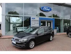 Schwarz Gebraucht 2017 VW Golf VII Comfortline Kombi | 13.950 € (Etwas zu teuer)