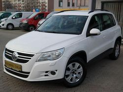 Weiß Gebraucht 2009 VW Tiguan Trendline SUV | 6.400 € (Fairer Preis)