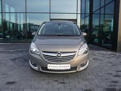 Grau Gebraucht 2016 Opel Meriva Innovation Van / Kleinbus | 12.980 € (Teuer)