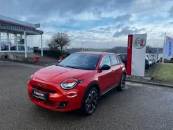 Orange Gebraucht 2024 Fiat 600E La Prima SUV | 33.990 € (Fairer Preis)