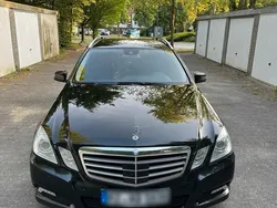 Schwarz Gebraucht 2010 Mercedes E350 Avantgarde Kombi | 8.500 €