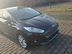 Schwarz Gebraucht 2014 Ford Fiesta Individual Kleinwagen | 2.500 € (Superpreis)