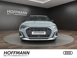 Grau Gebraucht 2024 Audi A3 S-Line Limousine | 39.990 € (Fairer Preis)