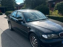 Schwarz Gebraucht 2002 BMW 320 Limousine | 3.500 € (Etwas zu teuer)