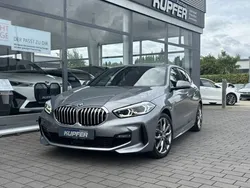 Grau Gebraucht 2024 BMW 120 Performance Kleinwagen | 33.900 € (Guter Preis)