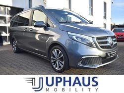 Grau (selenitgrau) Gebraucht 2021 Mercedes V250 Avantgarde Edition Van / Kleinbus | 48.840 € (Guter Preis)