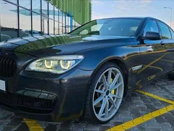 Schwarz Gebraucht 2011 BMW 750 Performance Limousine | 18.100 €