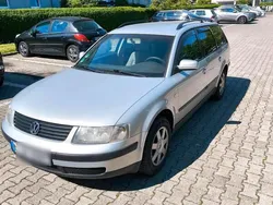 Grau Gebraucht 2000 VW Passat Kombi | 800 € (Guter Preis)