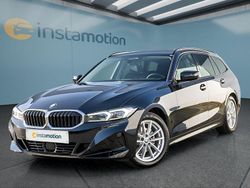 Schwarz Gebraucht 2024 BMW 320 Kombi | 36.749 € (Fairer Preis)