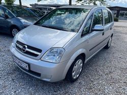Silber Gebraucht 2004 Opel Meriva Cosmo Van / Kleinbus | 2.950 € (Fairer Preis)