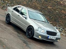 Grau Gebraucht 2004 Mercedes 220 Classic Limousine | 4.400 € (Superpreis)