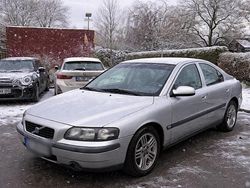 Silber Gebraucht 2002 Volvo S60 Limousine | 1.500 € (Guter Preis)