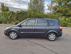 Grün Gebraucht 2004 Renault Scénic II Dynamique Van / Kleinbus | 2.499 € (Fairer Preis)