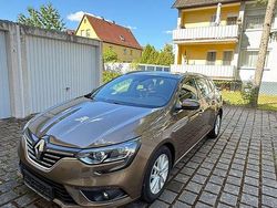 Braun Gebraucht 2016 Renault Mégane GrandTour Kombi | 10.499 € (Fairer Preis)