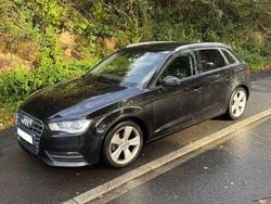 Schwarz Gebraucht 2015 Audi A3 Sportback Attraction Limousine | 9.800 € (Guter Preis)