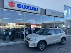 Savannah ivory metallic... Gebraucht 2023 Suzuki Vitara Comfort SUV | 22.990 € (Fairer Preis)