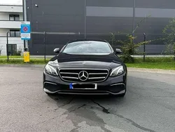 Schwarz Gebraucht 2019 Mercedes E220 Avantgarde Limousine | 28.000 € (Superpreis)