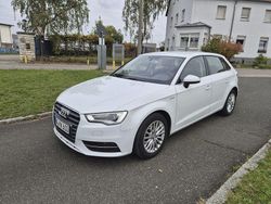 Weiß Gebraucht 2015 Audi A3 Sportback Ambiente Kleinwagen | 10.790 € (Fairer Preis)