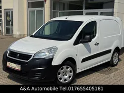 Weiß Gebraucht 2015 Peugeot Partner Comfort plus Van / Kleinbus | 8.880 € (Fairer Preis)