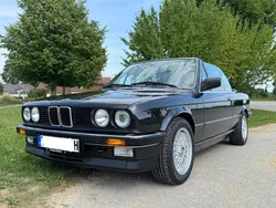 Schwarz Gebraucht 1988 BMW 325 Cabriolet Cabrio | 28.000 €