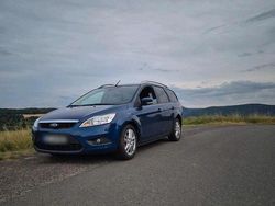 Blau Gebraucht 2009 Ford Focus Kombi | 4.500 € (Etwas zu teuer)