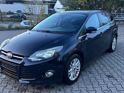 Schwarz Gebraucht 2014 Ford Focus Titanium Limousine | 3.990 € (Superpreis)
