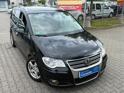 Schwarz Gebraucht 2009 VW Touran Highline Van / Kleinbus | 3.250 € (Superpreis)