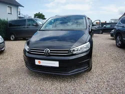 Deep black Gebraucht 2021 VW Touran Active Van / Kleinbus | 16.899 € (Guter Preis)