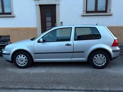 Silber Gebraucht 1999 VW Golf Limousine | 2.100 € (Guter Preis)