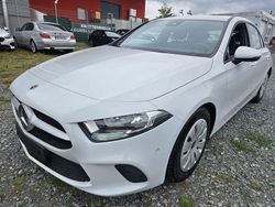 Weiß Gebraucht 2021 Mercedes A160 Edition Limousine | 15.827 € (Superpreis)
