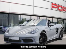 Grau Gebraucht 2024 Porsche 718 Boxster Cabrio | 78.718 € (Fairer Preis)