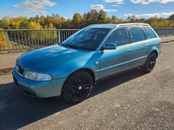 Grün Gebraucht 2001 Audi A4 Limousine | 1.699 € (Guter Preis)