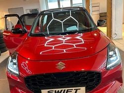 Rot Gebraucht 2024 Suzuki Swift Comfort Kleinwagen | 16.999 € (Guter Preis)