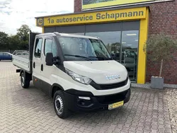 Grau Gebraucht 2017 Iveco Daily Van / Kleinbus | 20.990 € (Fairer Preis)
