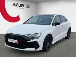 Arkonaweiss Gebraucht 2024 Audi RS3 Sportback Premium Kleinwagen | 70.888 € (Teuer)
