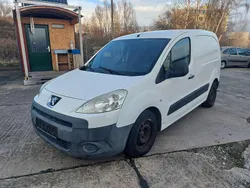 Weiß Gebraucht 2009 Peugeot Partner Van / Kleinbus | 2.699 € (Fairer Preis)
