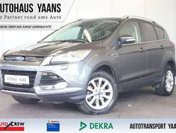 Grau Gebraucht 2016 Ford Kuga Titanium SUV | 8.289 € (Superpreis)