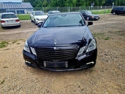 Schwarz Gebraucht 2010 Mercedes E350 Elegance Limousine | 8.500 € (Superpreis)