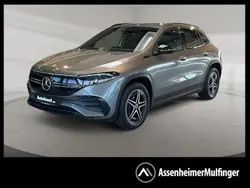 Grau Gebraucht 2022 Mercedes EQA250 AMG SUV | 31.849 € (Guter Preis)